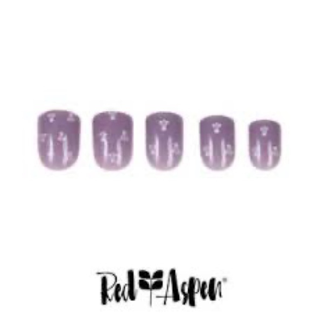 NIB Short Square Red Aspen Nail Dashes Dana Point (Lavender)
